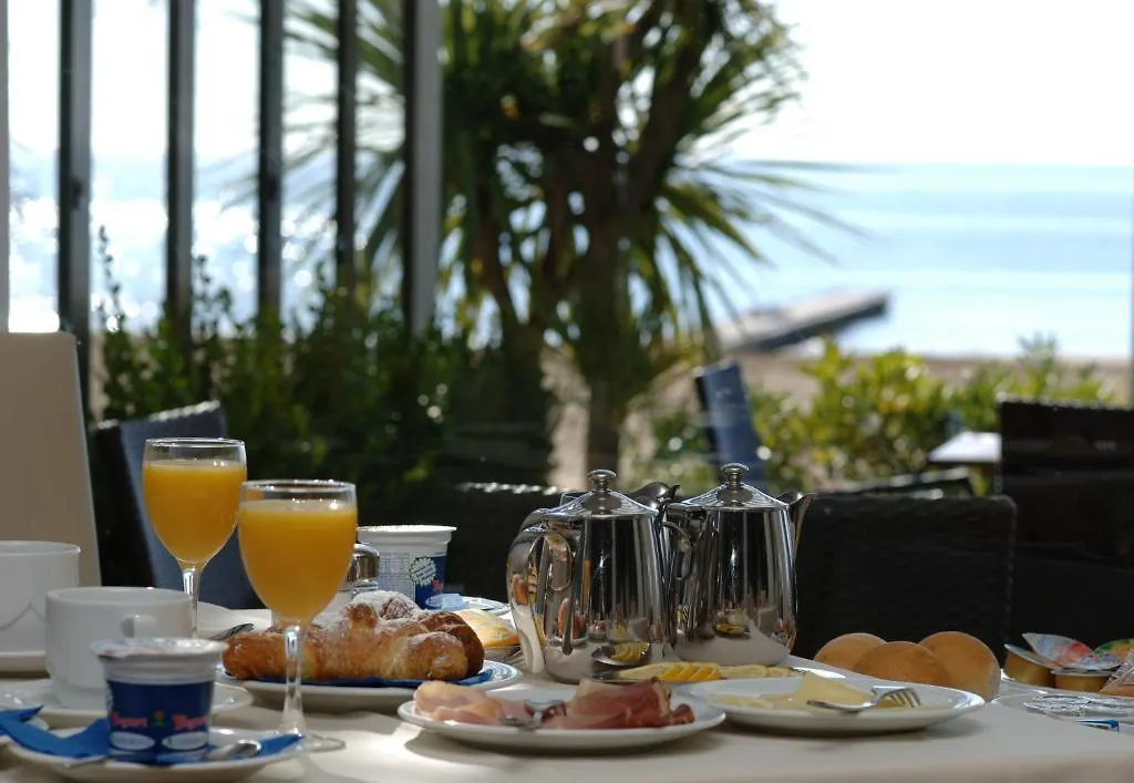 Hotel Atlantico Lido di Jesolo 4*,  Italy