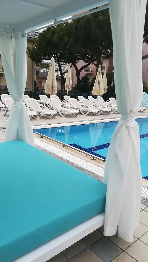 Hotel Atlantico Lido di Jesolo 4*,  Italy